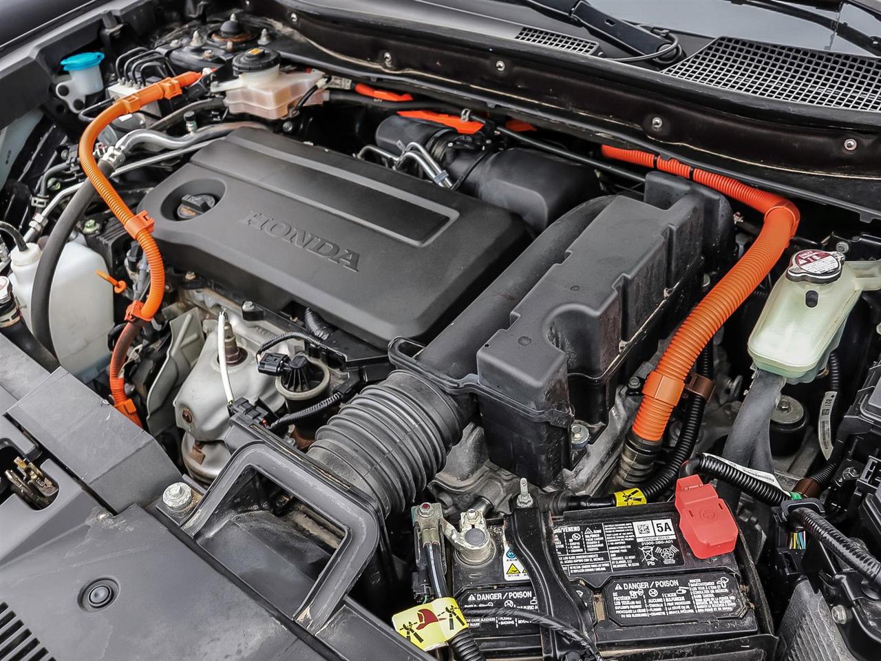 2023 Honda CR-V Hybrid Touring Photo