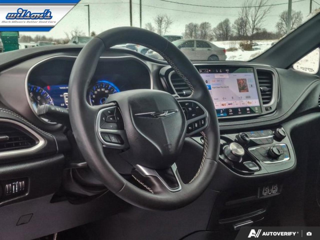 2025 Chrysler Pacifica Select AWD | Sunroof | Leatherette | Power Sliding Doors + Hatch | Remote Start | CarPlay + Android Photo