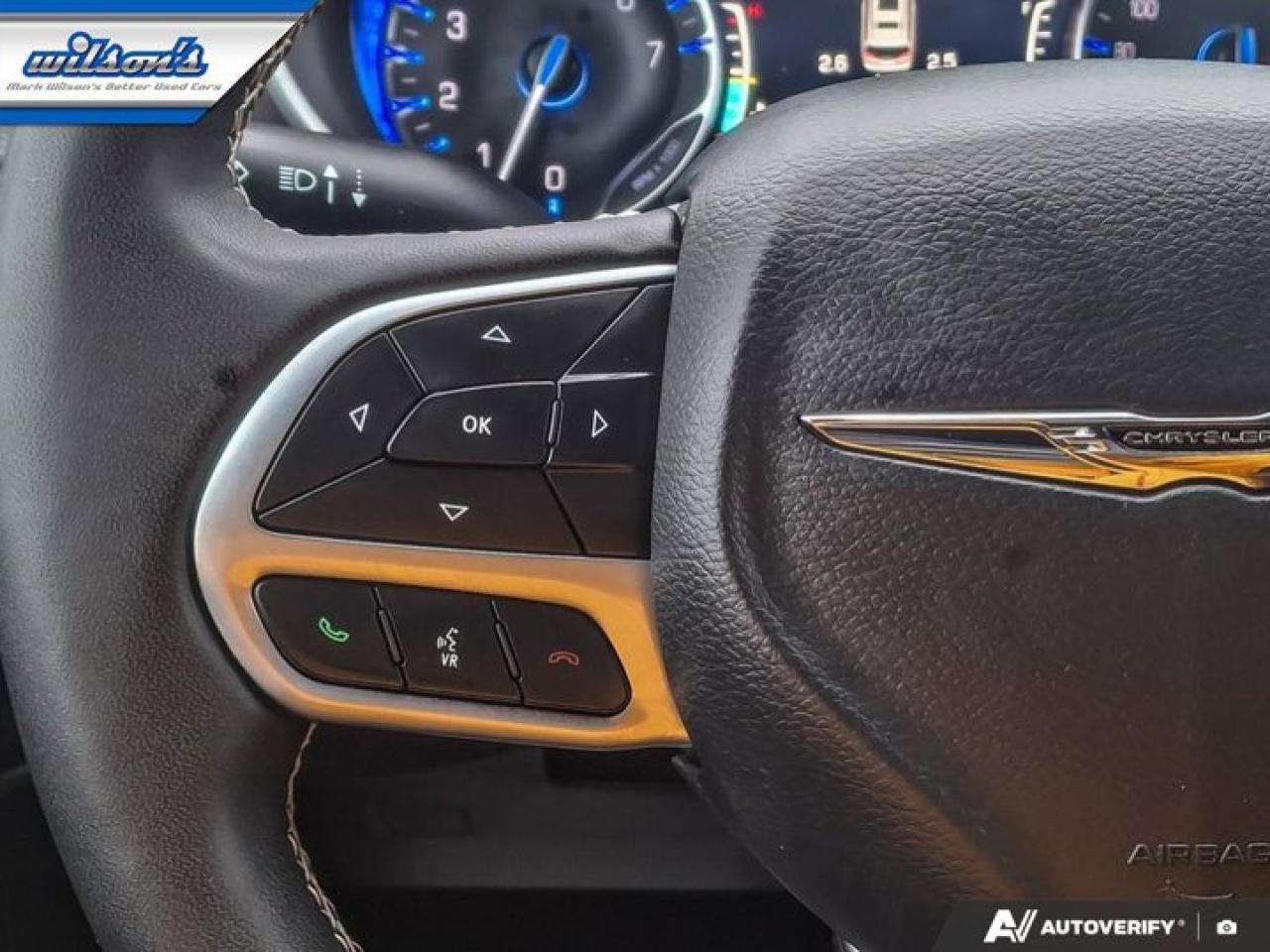 2025 Chrysler Pacifica Select AWD | Sunroof | Leatherette | Power Sliding Doors + Hatch | Remote Start | CarPlay + Android Photo