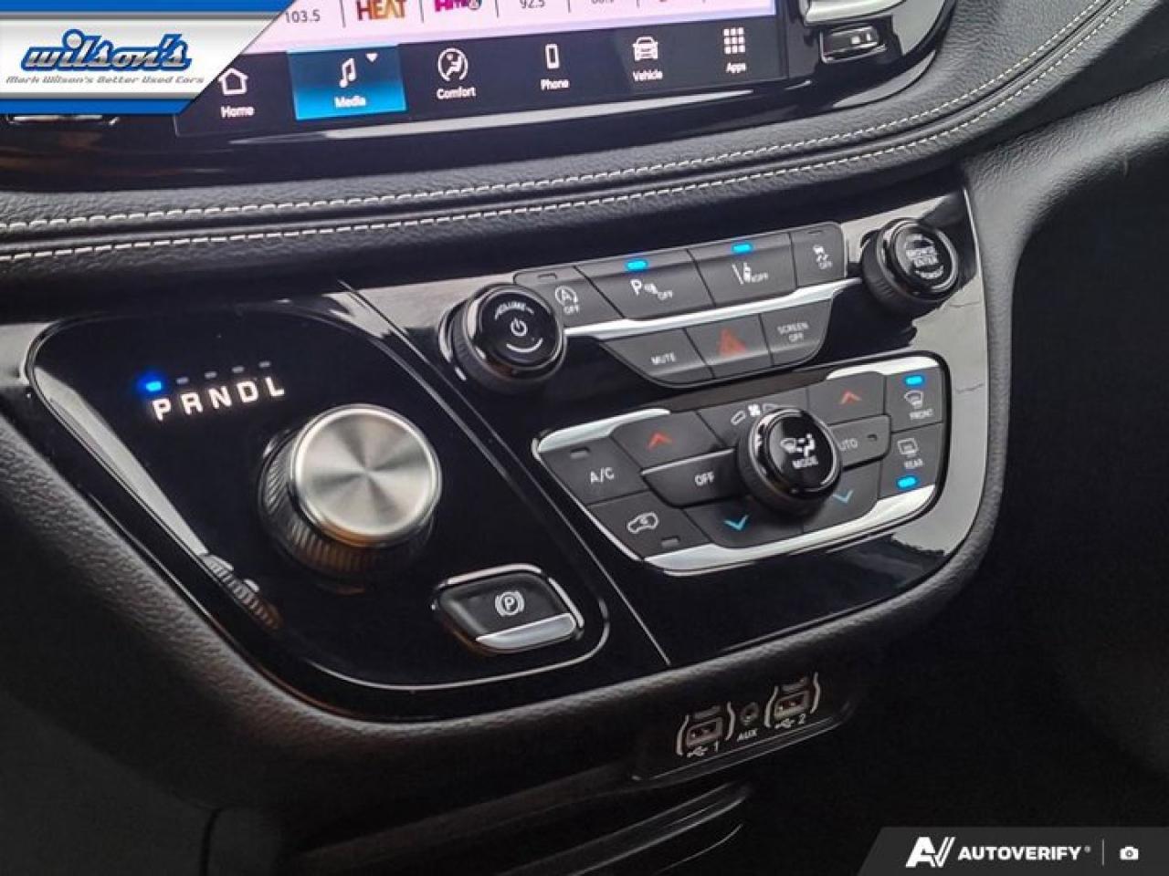 2025 Chrysler Pacifica Select AWD | Sunroof | Leatherette | Power Sliding Doors + Hatch | Remote Start | CarPlay + Android Photo