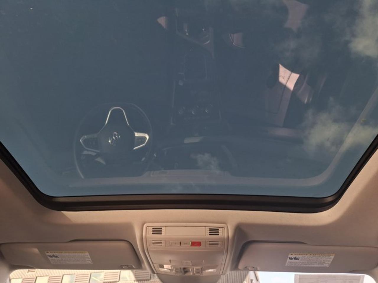 2024 Volkswagen Taos Comfortline AWD | Split Leather | Heated Seats | Remote Start | Adaptive Cruise | Carplay and More ! Photo