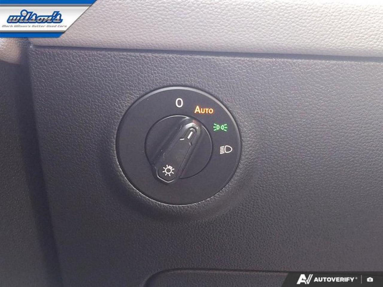 2024 Volkswagen Taos Comfortline AWD | Split Leather | Heated Seats | Remote Start | Adaptive Cruise | Carplay and More ! Photo