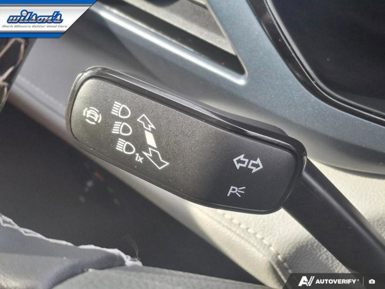 2024 Volkswagen Taos Comfortline AWD | Split Leather | Heated Seats | Remote Start | Adaptive Cruise | Carplay and More ! Photo