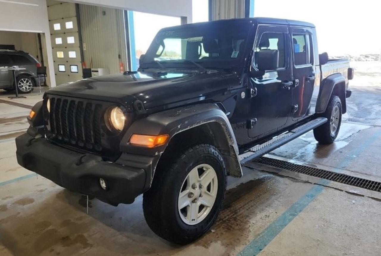 2020 Jeep Gladiator Sport S 4X4 | Tow Pkg | Remote Start | CarPlay + Android | Spray-in Liner | Rear Camera | and More ! Photo