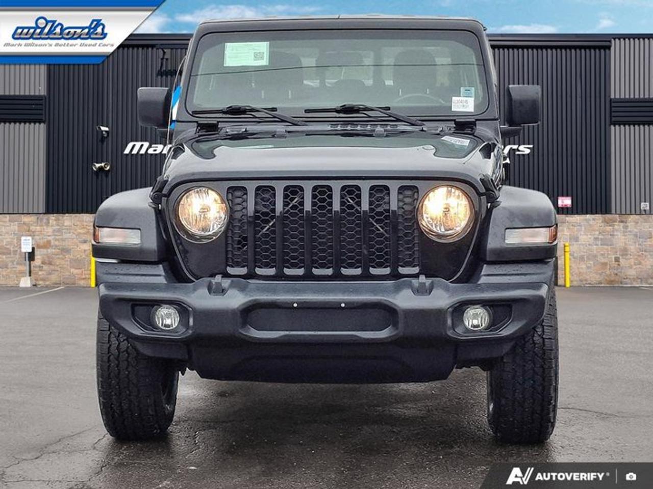 2020 Jeep Gladiator Sport S 4X4 | Tow Pkg | Remote Start | CarPlay + Android | Spray-in Liner | Rear Camera | and More ! Photo