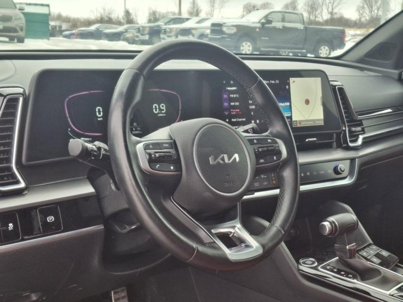 2023 Kia Sportage EX Premium AWD | Leather | Pano Roof | Navi | Heated Seats + Steering | Ventilated Seats and More ! Photo