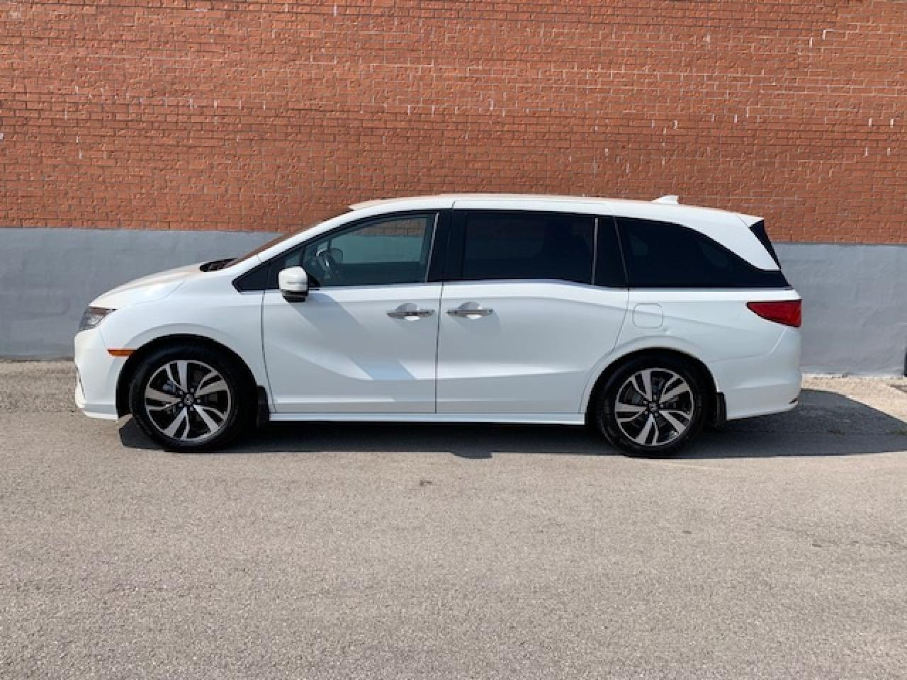 2018 Honda Odyssey Touring Photo