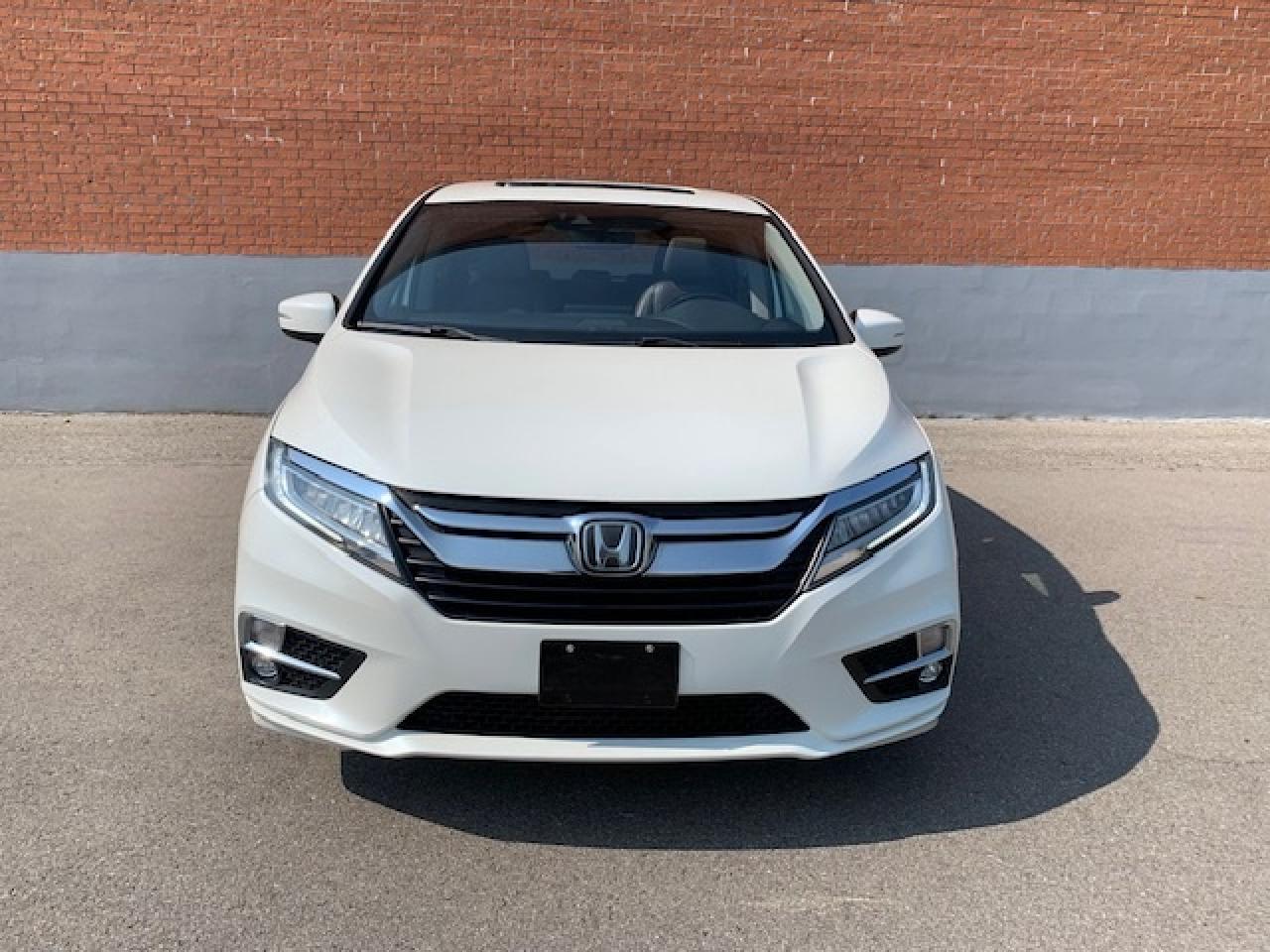 2018 Honda Odyssey Touring Photo