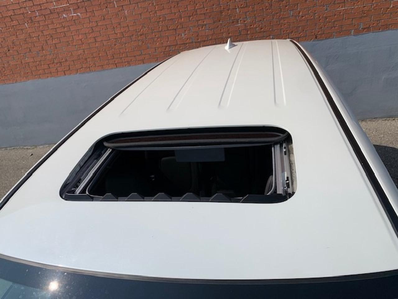 2018 Honda Odyssey Touring Photo