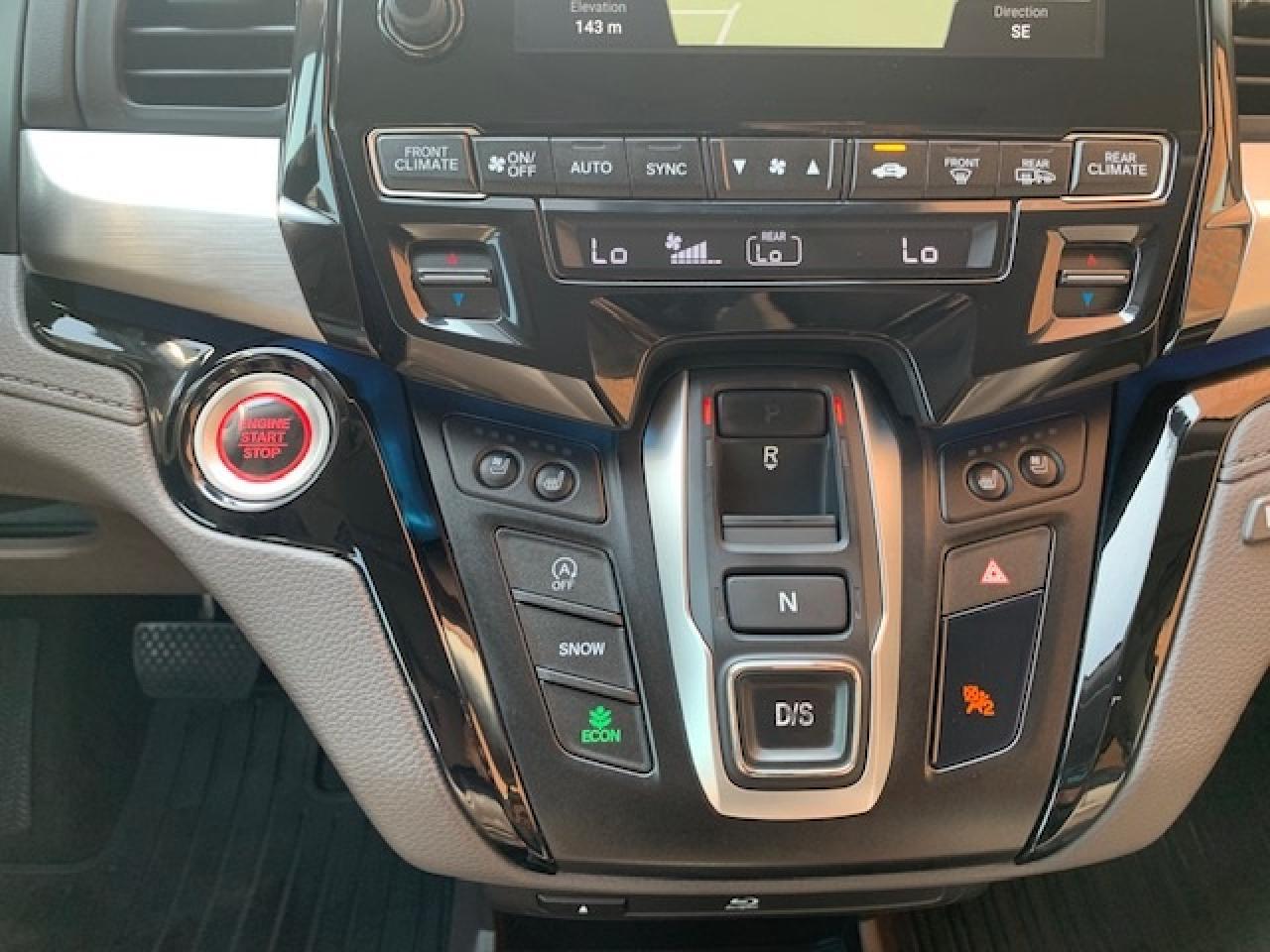 2018 Honda Odyssey Touring Photo