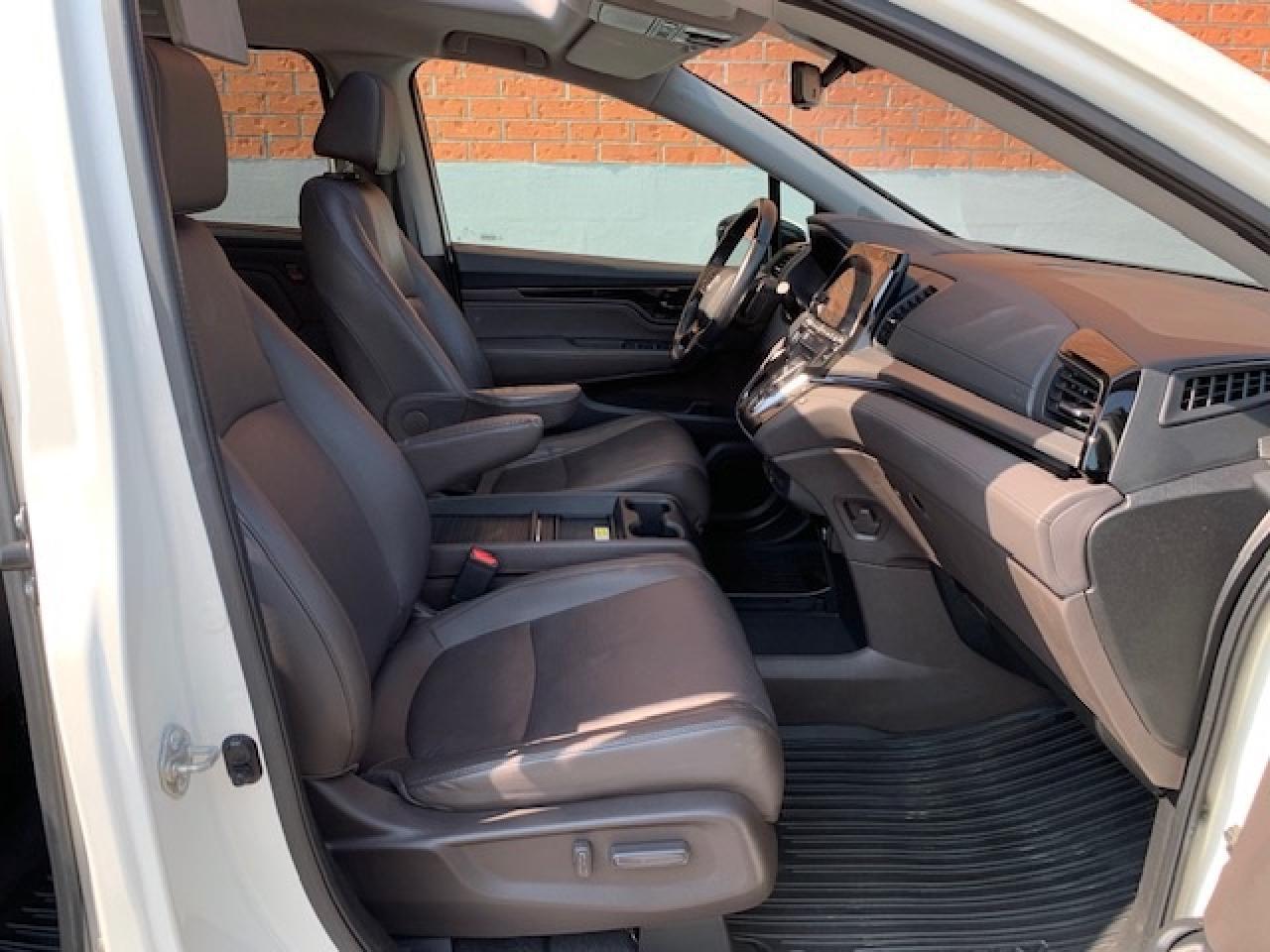 2018 Honda Odyssey Touring Photo