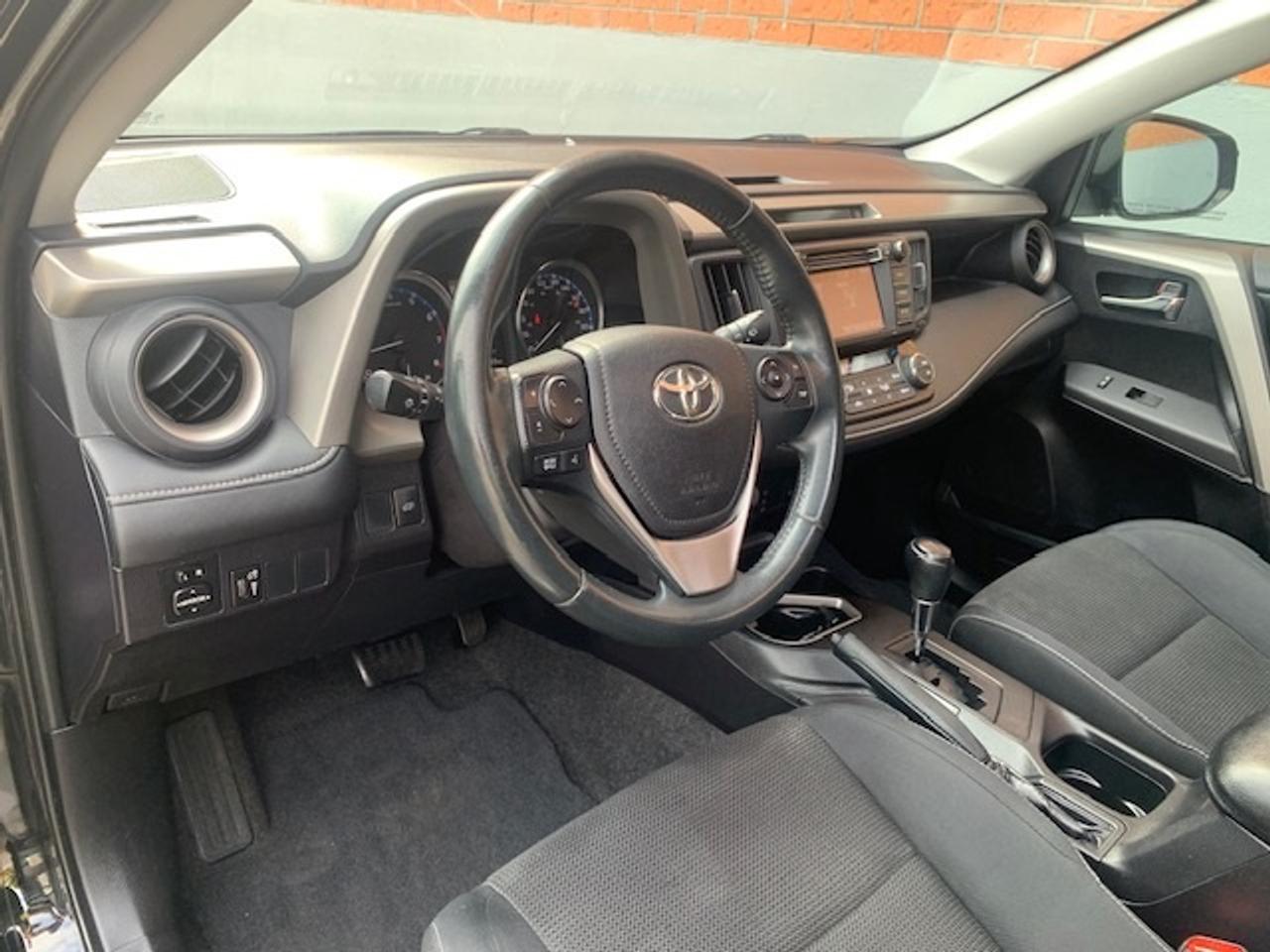 2016 Toyota RAV4 XLE Photo