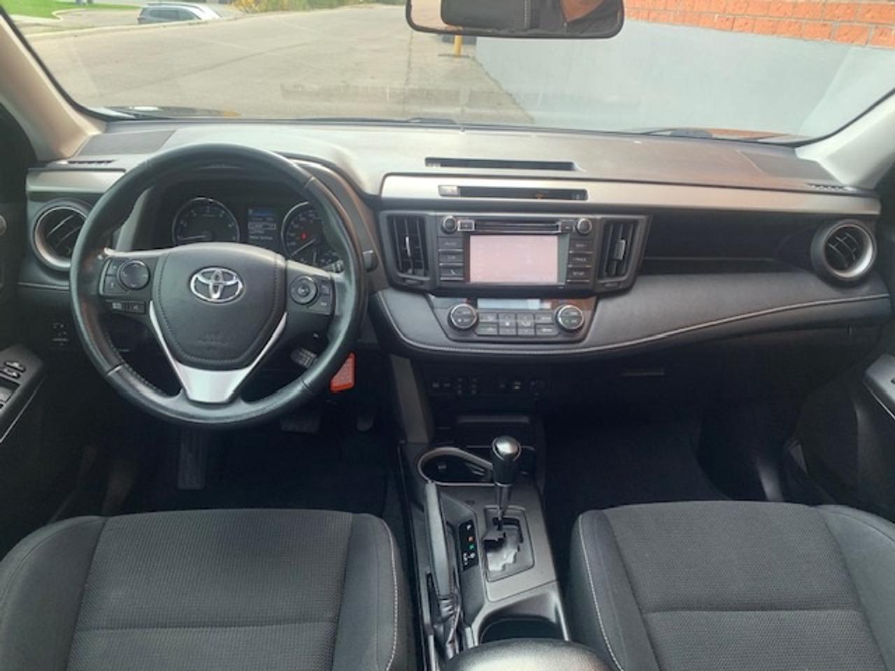 2016 Toyota RAV4 XLE Photo