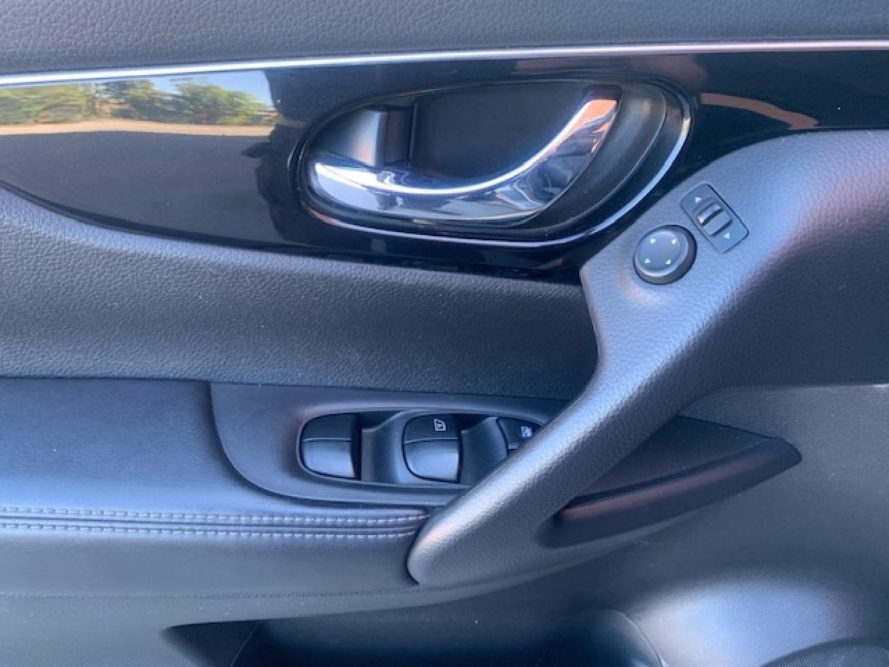 2018 Nissan Qashqai SL AWD Photo