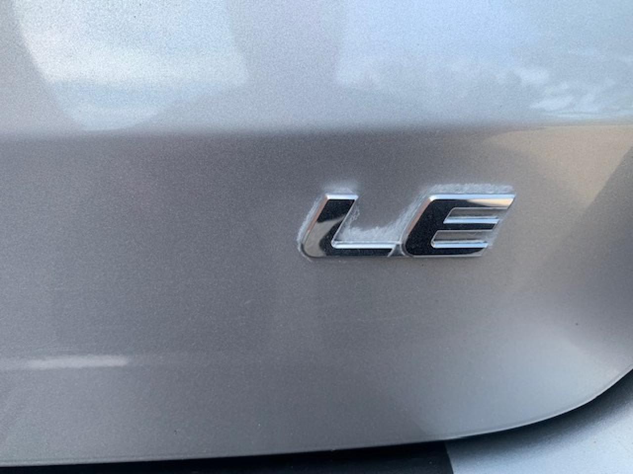 2015 Toyota Sienna LE Photo