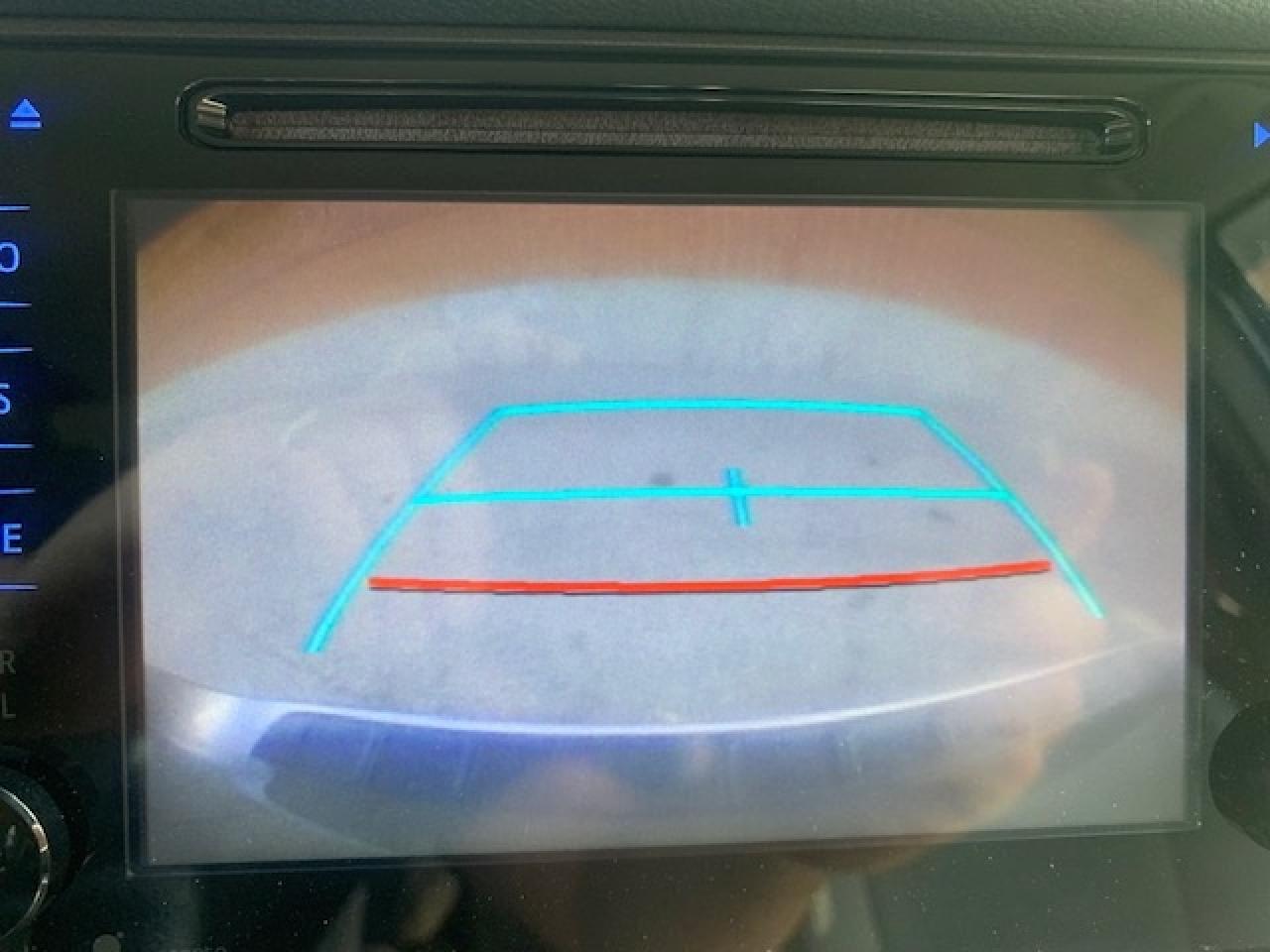 2015 Toyota Sienna LE Photo