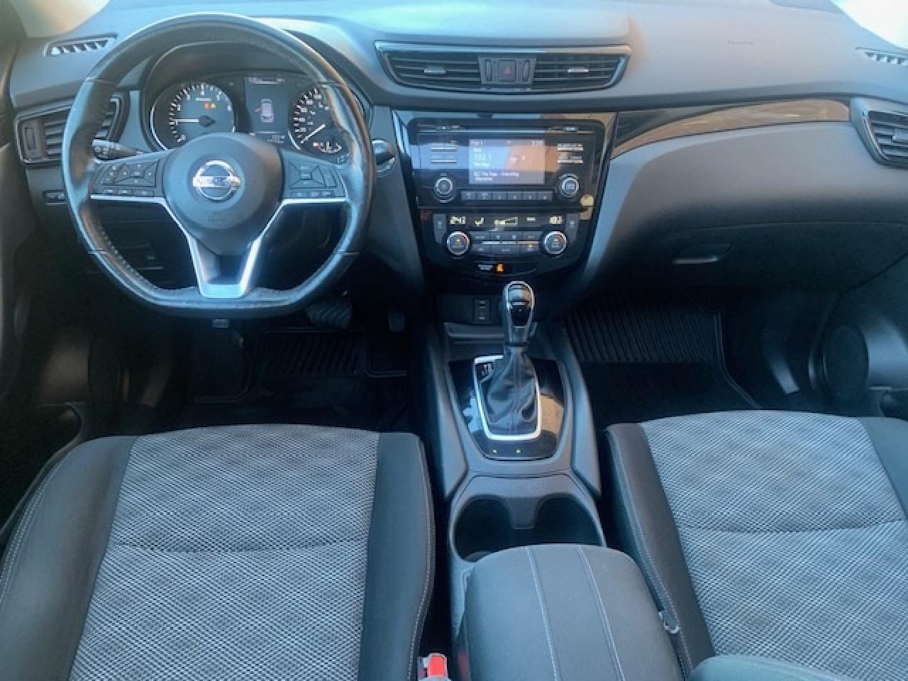 2017 Nissan Qashqai SV AWD Photo