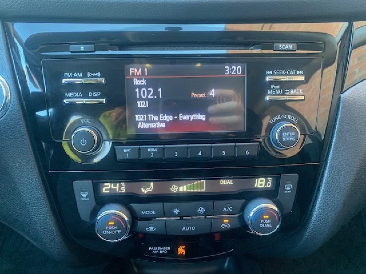 2017 Nissan Qashqai SV AWD Photo