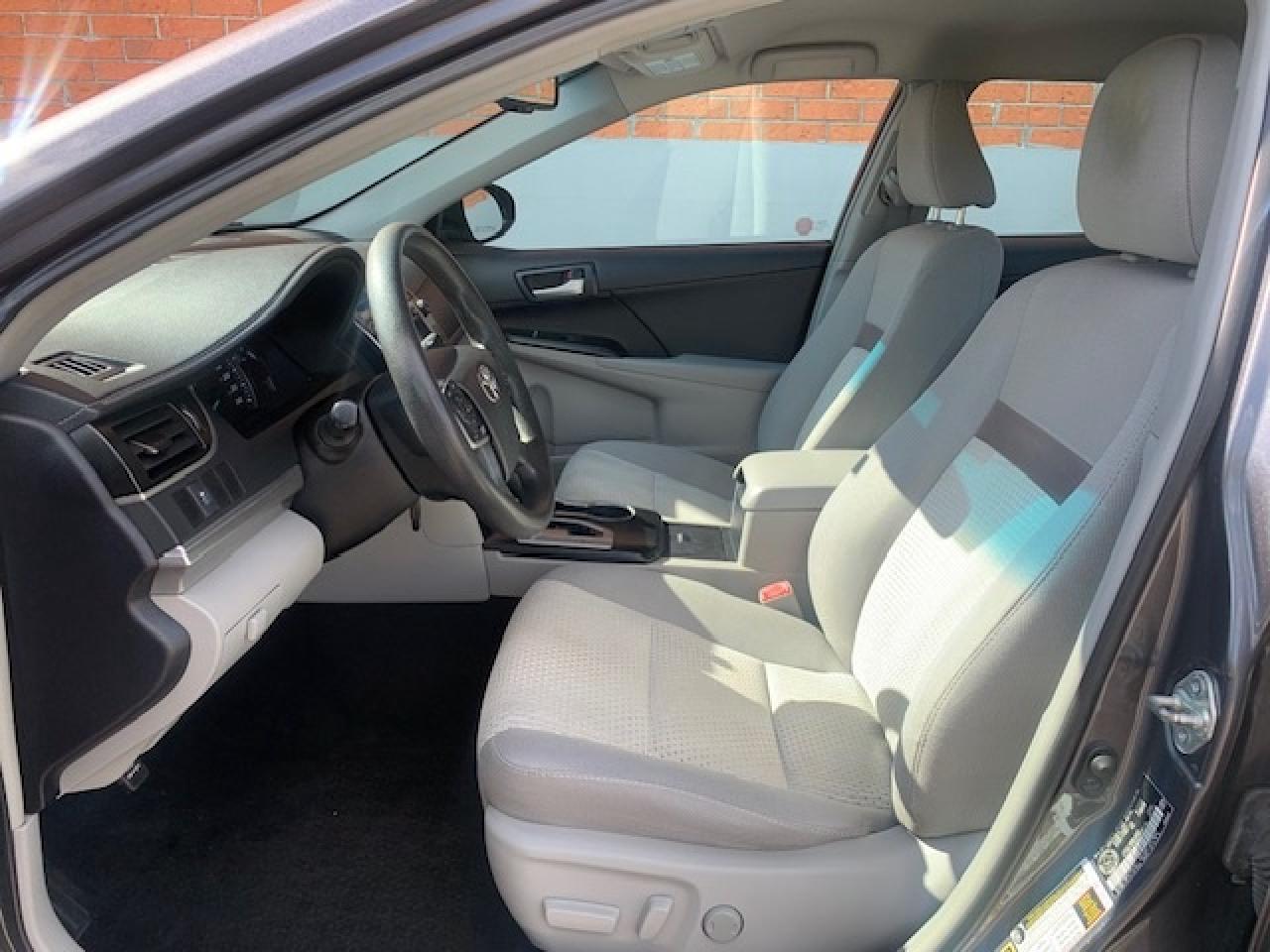 2014 Toyota Camry LE Photo