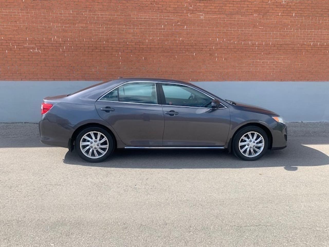 2014 Toyota Camry LE Photo