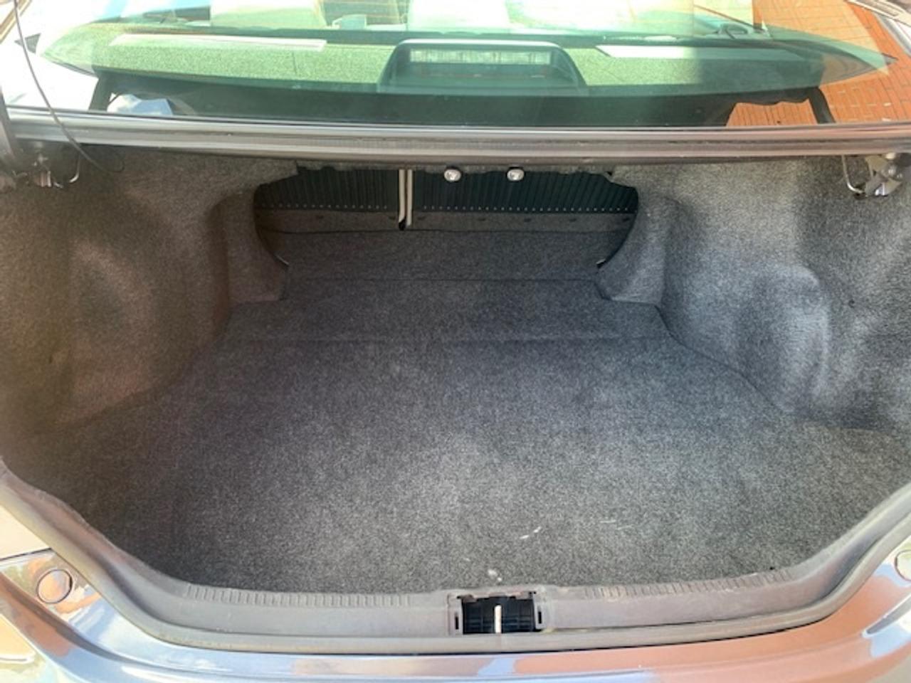 2014 Toyota Camry LE Photo