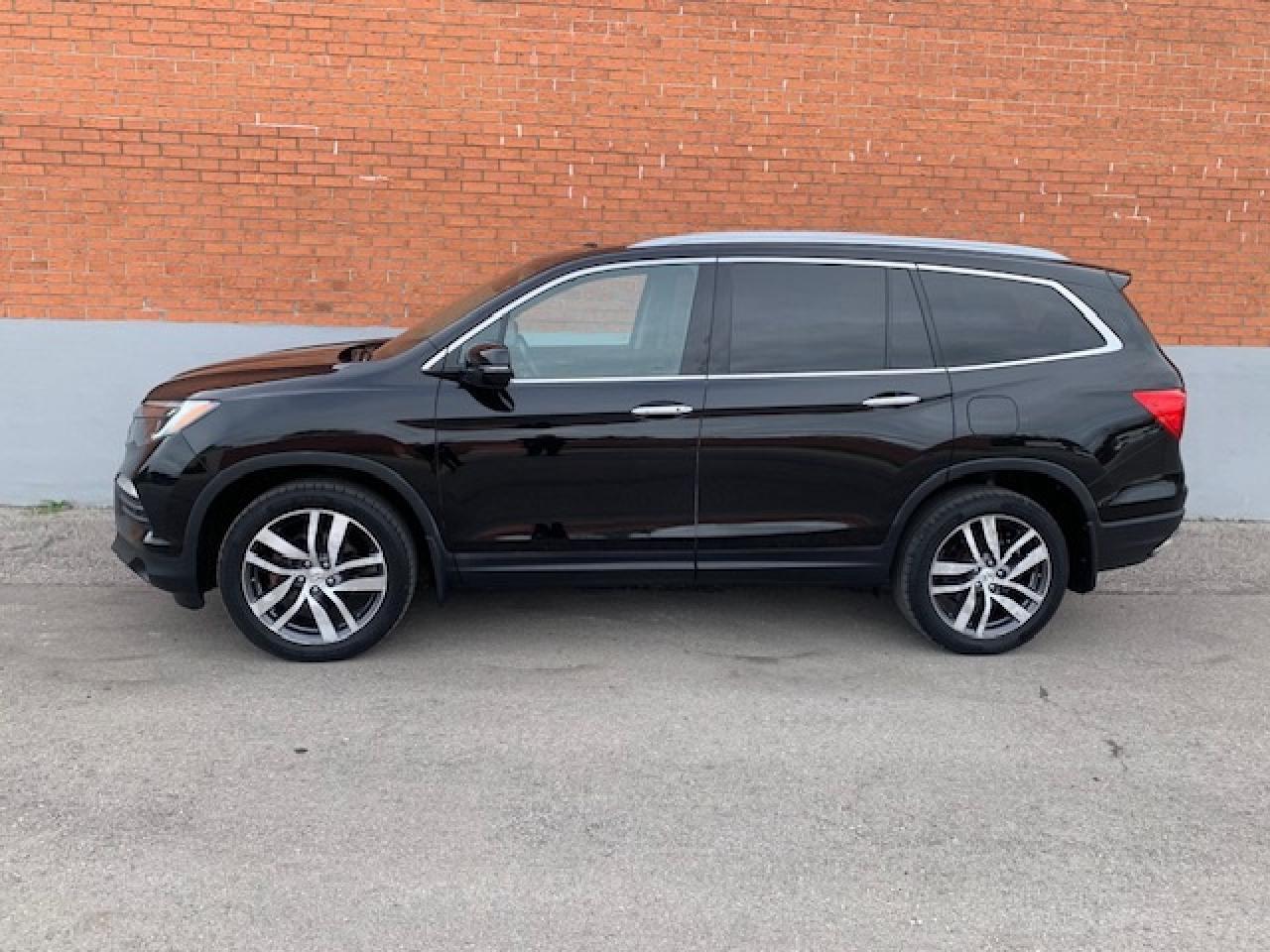 2017 Honda Pilot Touring AWD Photo