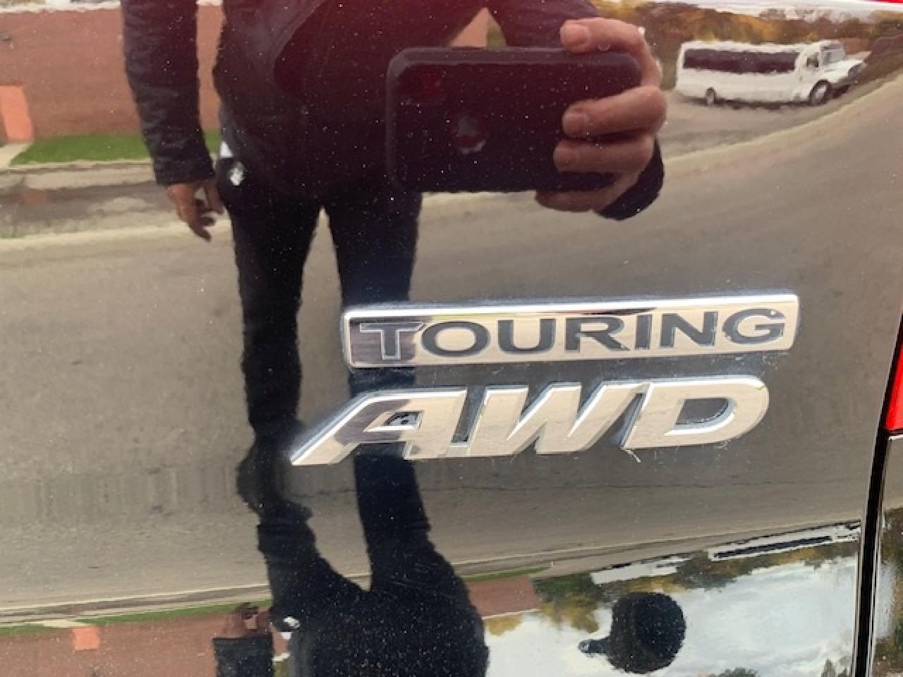 2017 Honda Pilot Touring AWD Photo