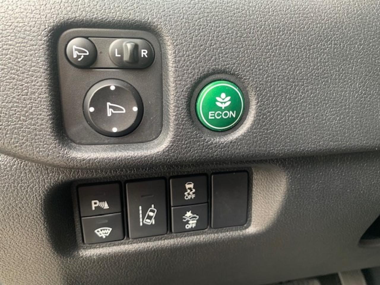 2017 Honda Pilot Touring AWD Photo