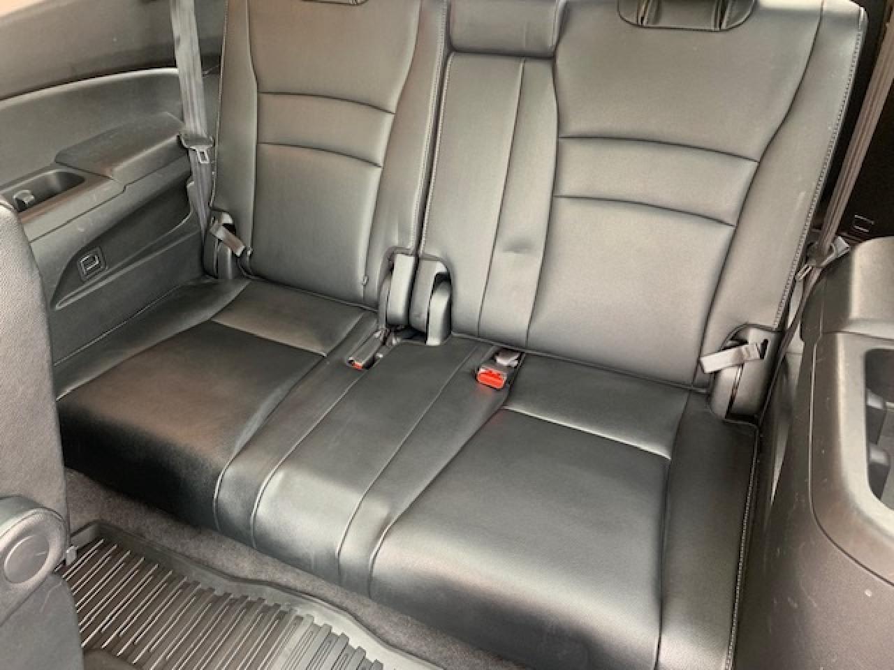 2017 Honda Pilot Touring AWD Photo