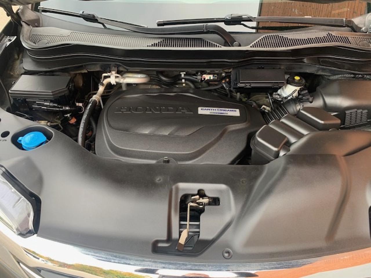 2017 Honda Pilot Touring AWD Photo