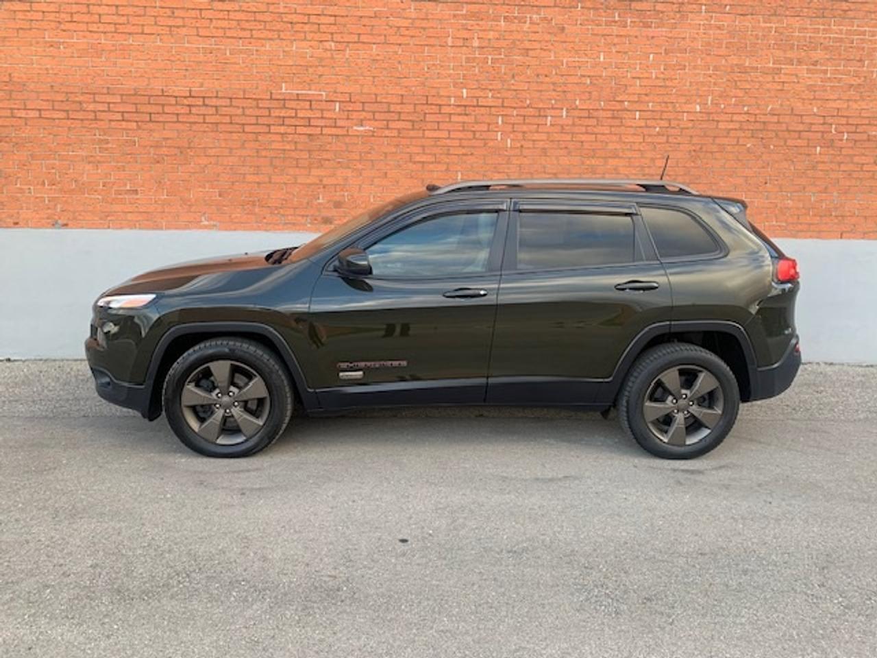 2016 Jeep Cherokee LATITUDE 4X4 V6 Photo2
