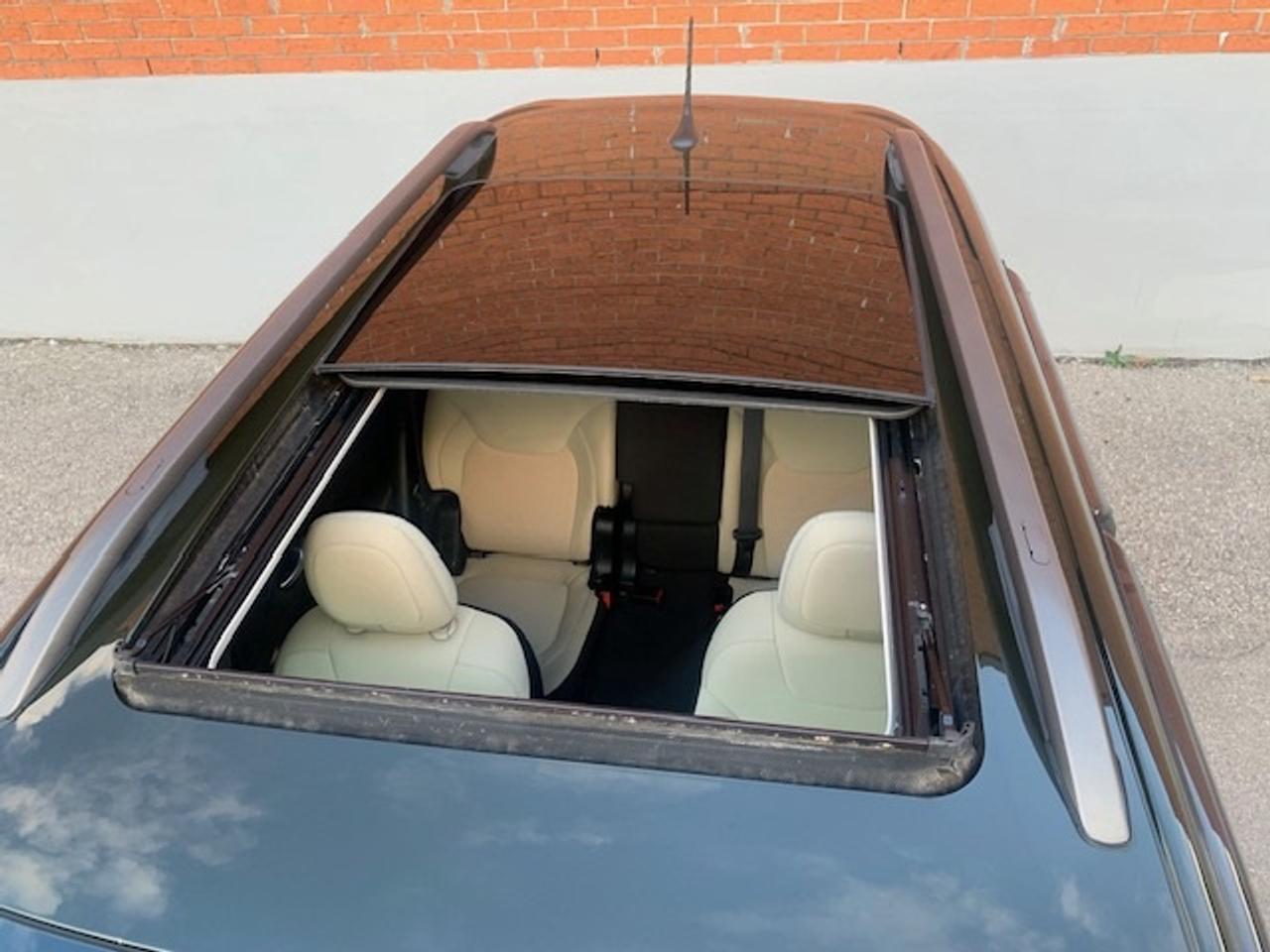 2016 Jeep Cherokee LATITUDE 4X4 V6 Photo