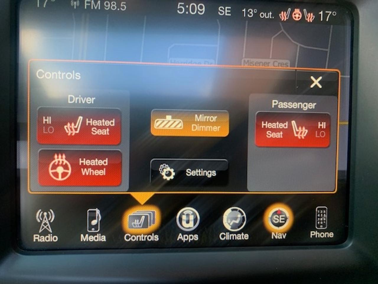 2016 Jeep Cherokee LATITUDE 4X4 V6 Photo