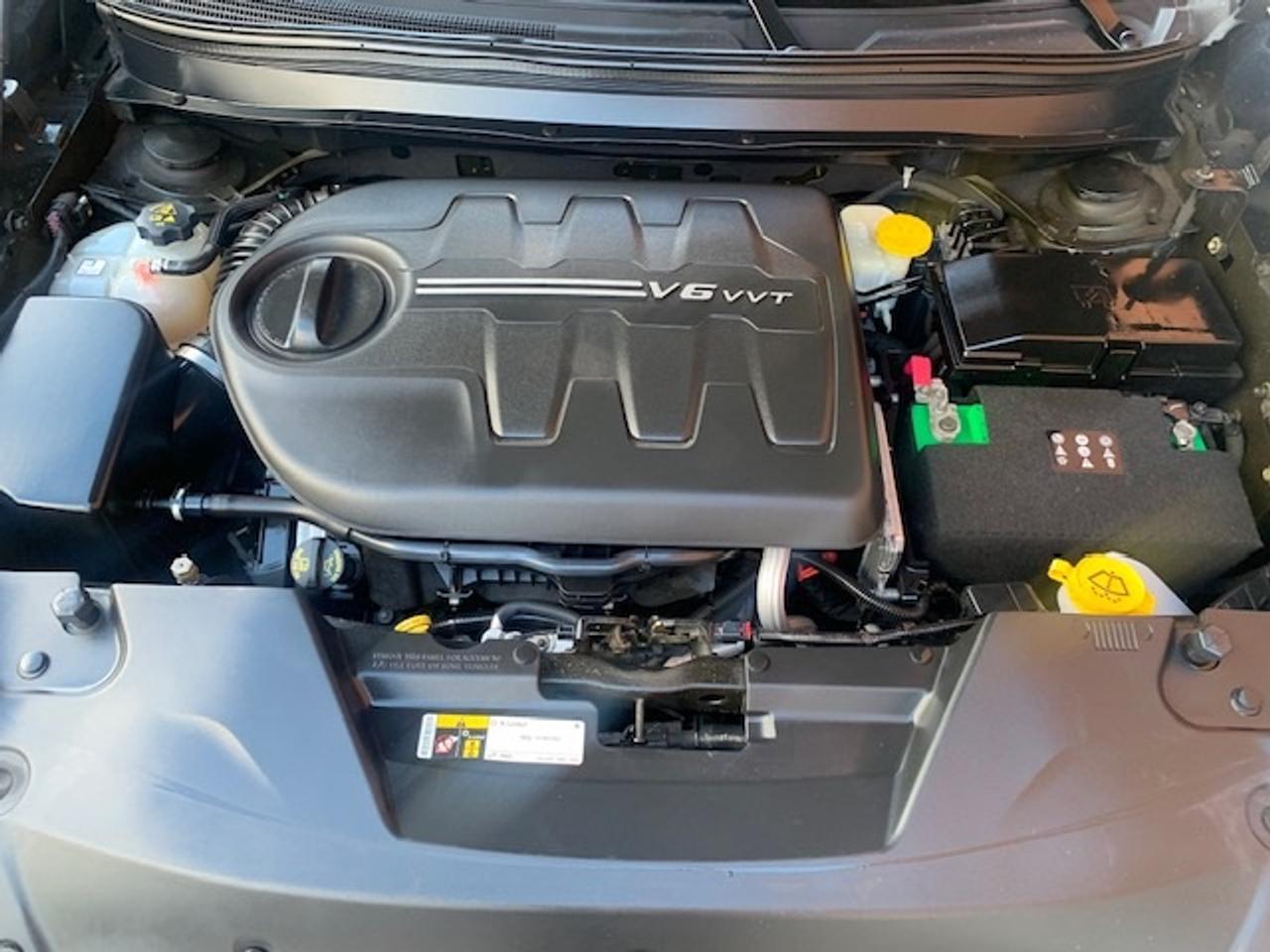 2016 Jeep Cherokee LATITUDE 4X4 V6 Photo