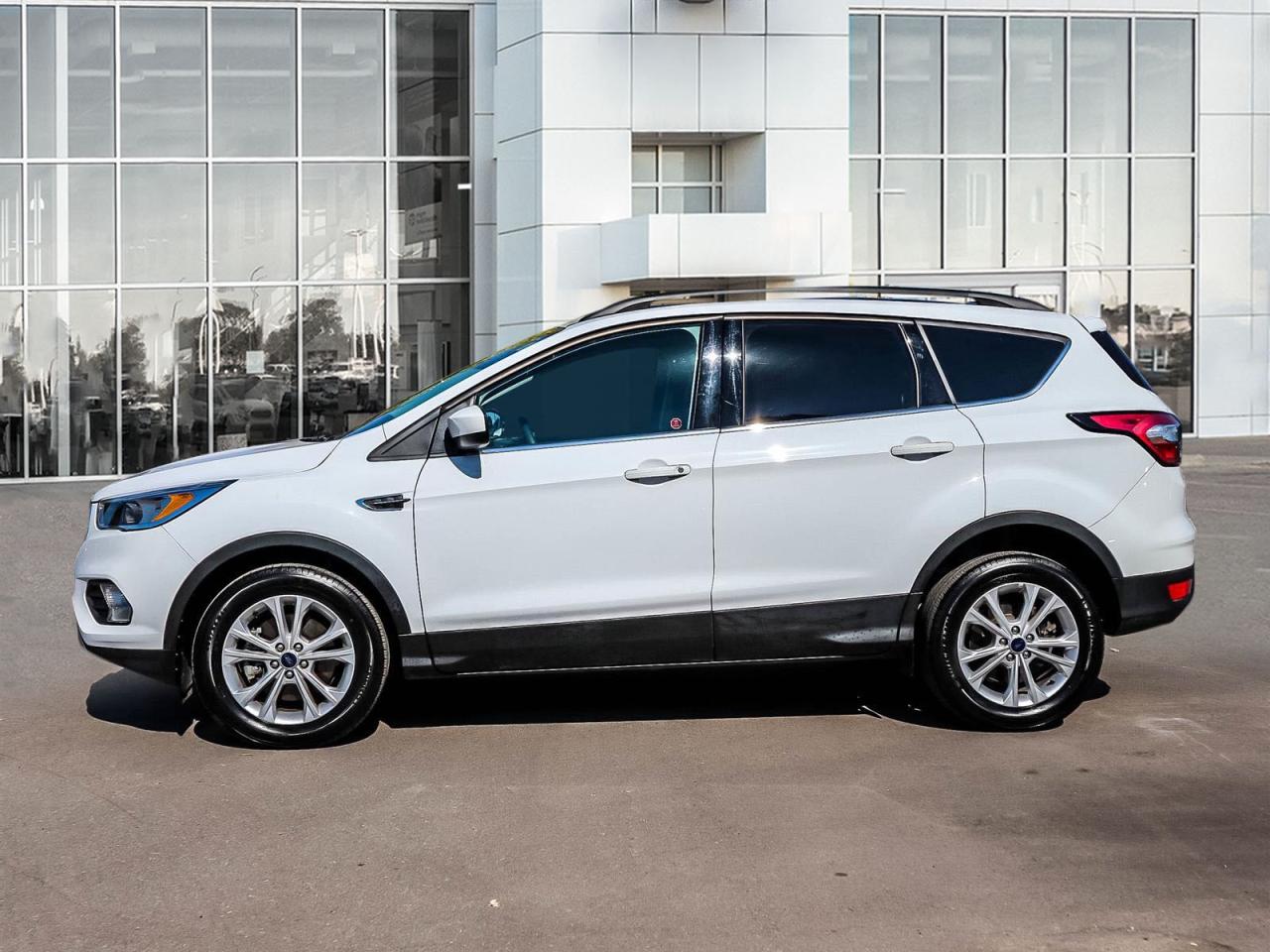 2018 Ford Escape SE,AWD,REAR CAM,BLUETOOTH,ALLOYS,H SEATS,NO ACCIDENT Photo