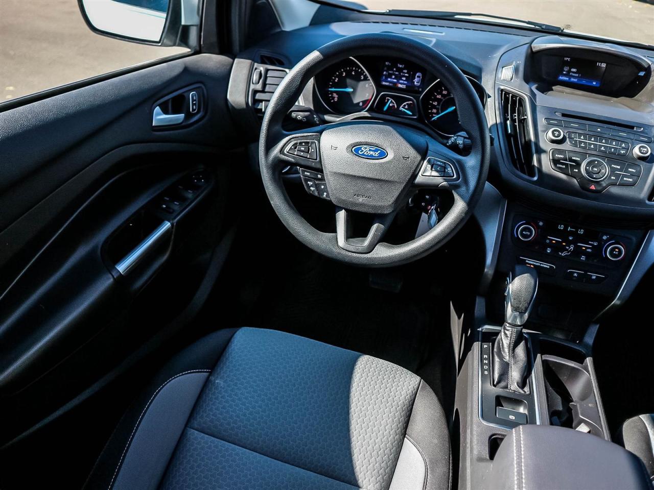 2018 Ford Escape SE,AWD,REAR CAM,BLUETOOTH,ALLOYS,H SEATS,NO ACCIDENT Photo