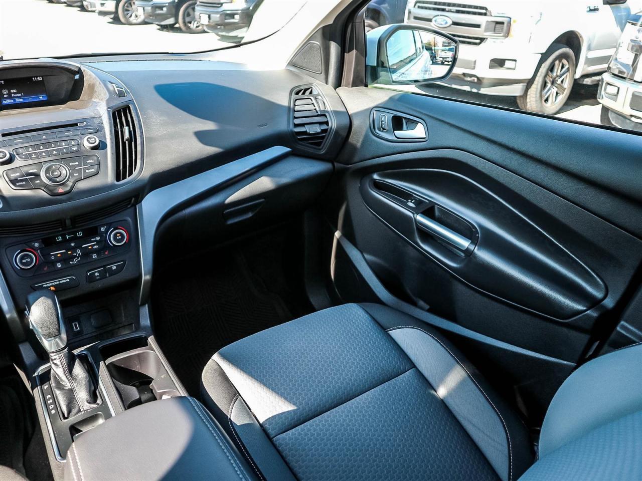 2018 Ford Escape SE,AWD,REAR CAM,BLUETOOTH,ALLOYS,H SEATS,NO ACCIDENT Photo