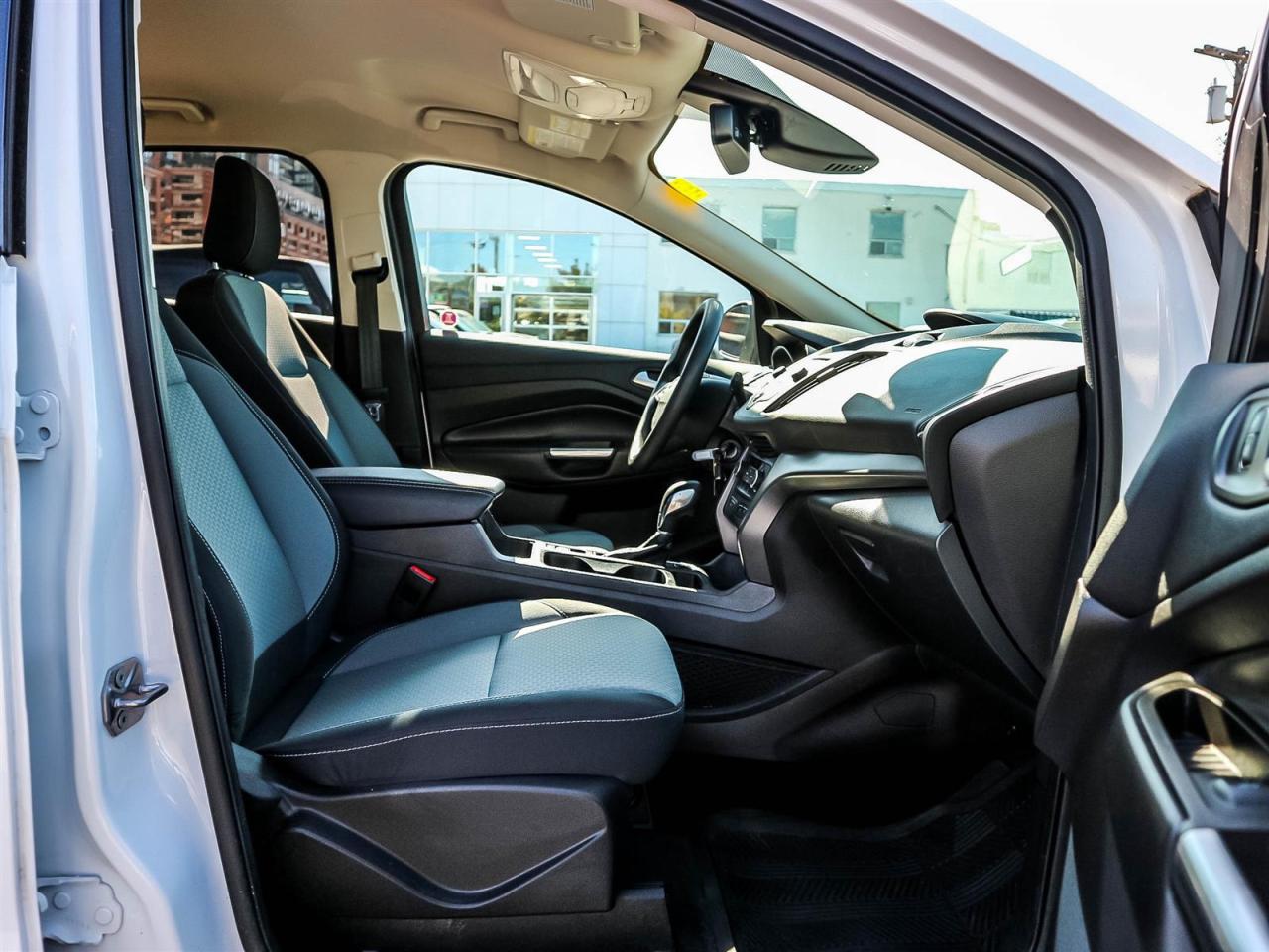 2018 Ford Escape SE,AWD,REAR CAM,BLUETOOTH,ALLOYS,H SEATS,NO ACCIDENT Photo