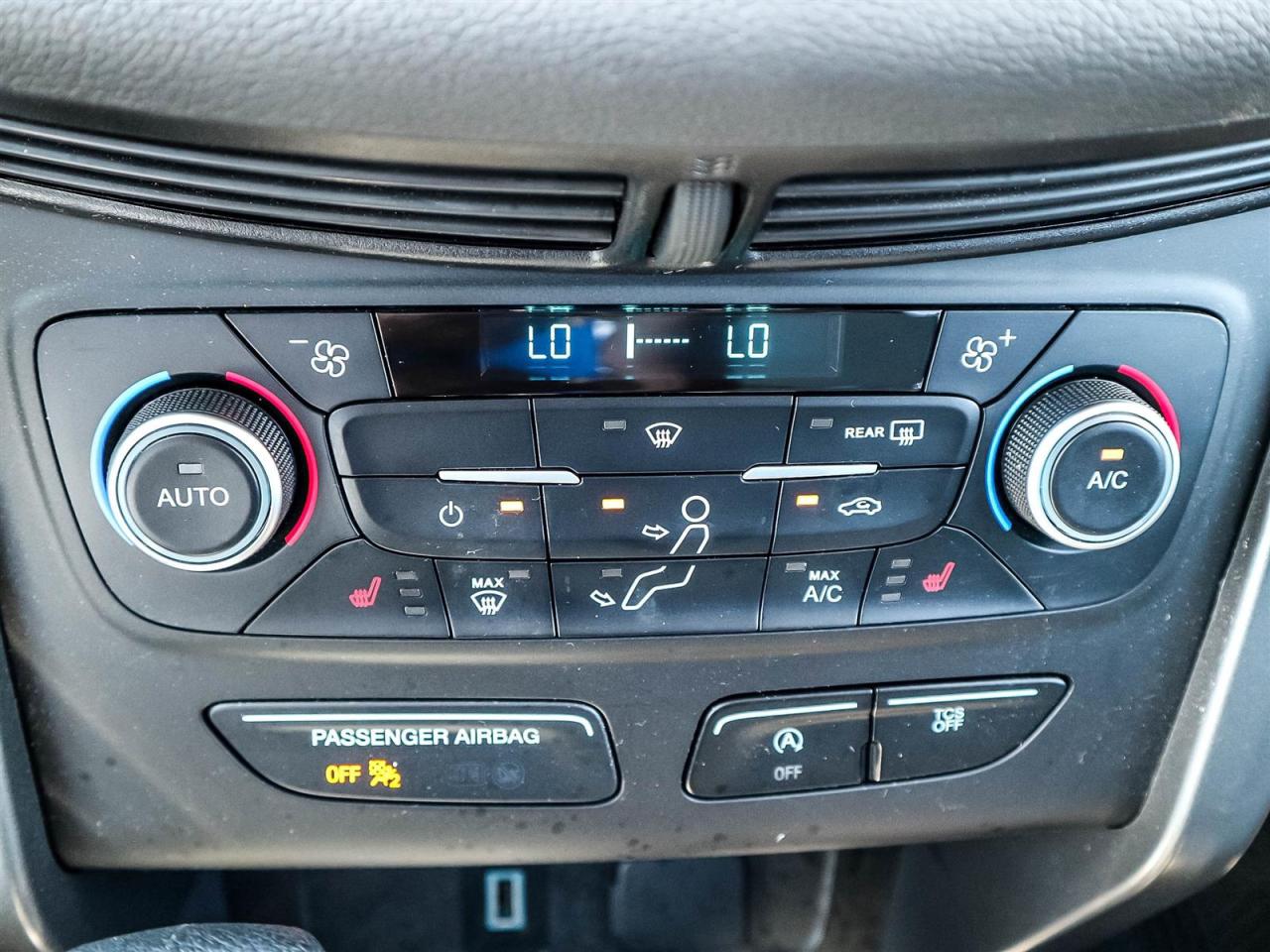 2018 Ford Escape SE,AWD,REAR CAM,BLUETOOTH,ALLOYS,H SEATS,NO ACCIDENT Photo