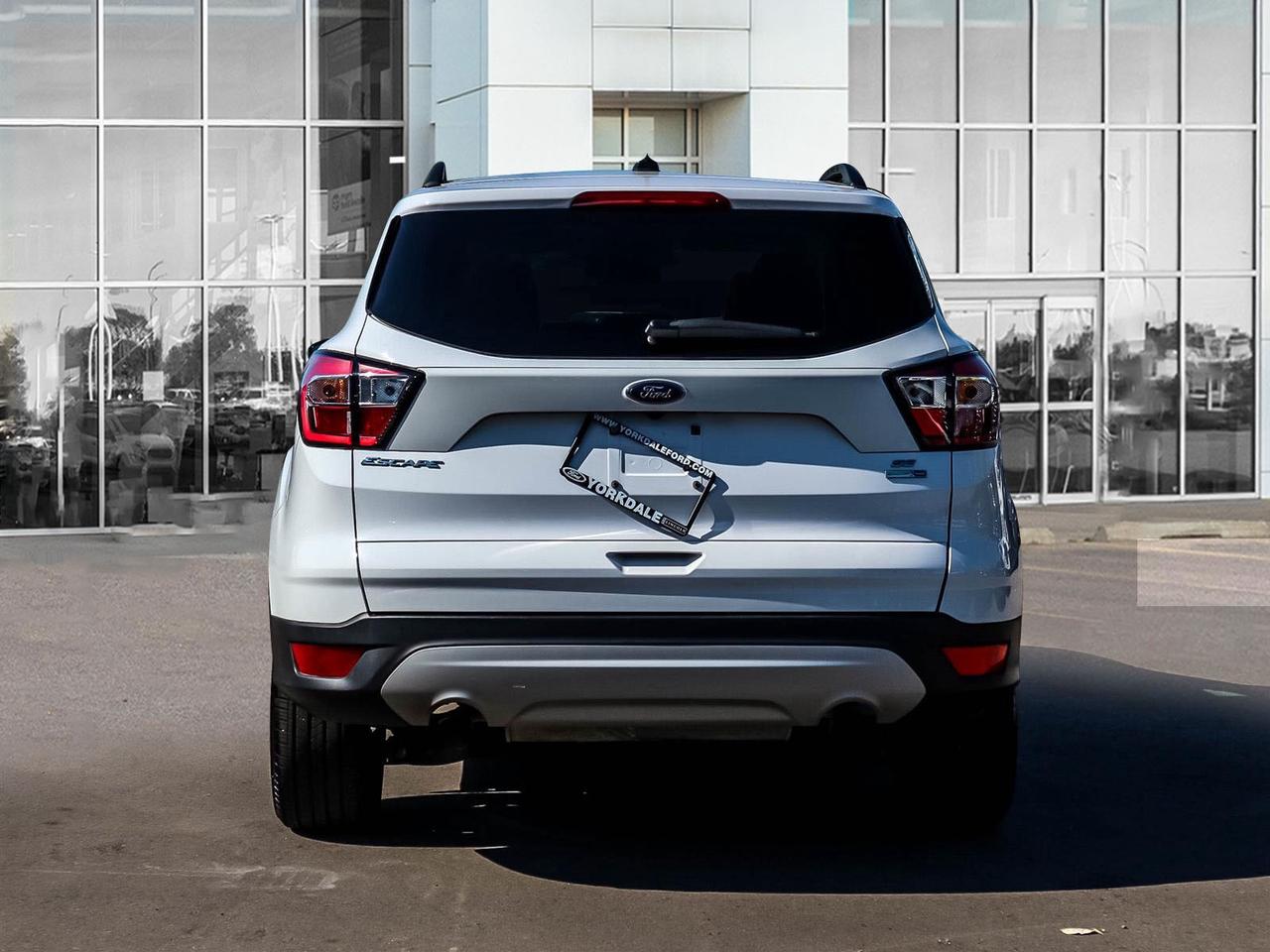 2018 Ford Escape SE,AWD,REAR CAM,BLUETOOTH,ALLOYS,H SEATS,NO ACCIDENT Photo