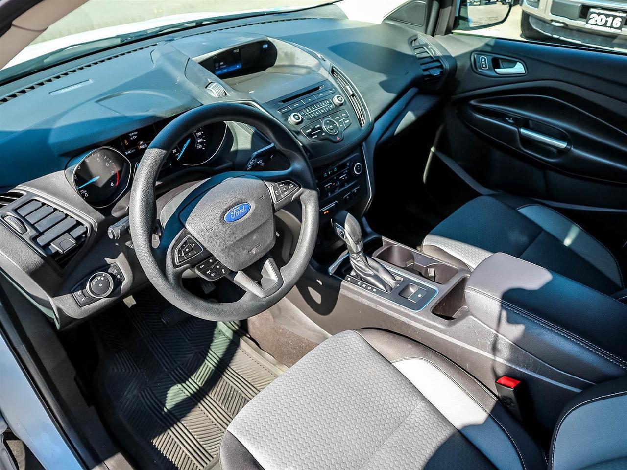 2018 Ford Escape SE,AWD,REAR CAM,BLUETOOTH,ALLOYS,H SEATS,NO ACCIDENT Photo