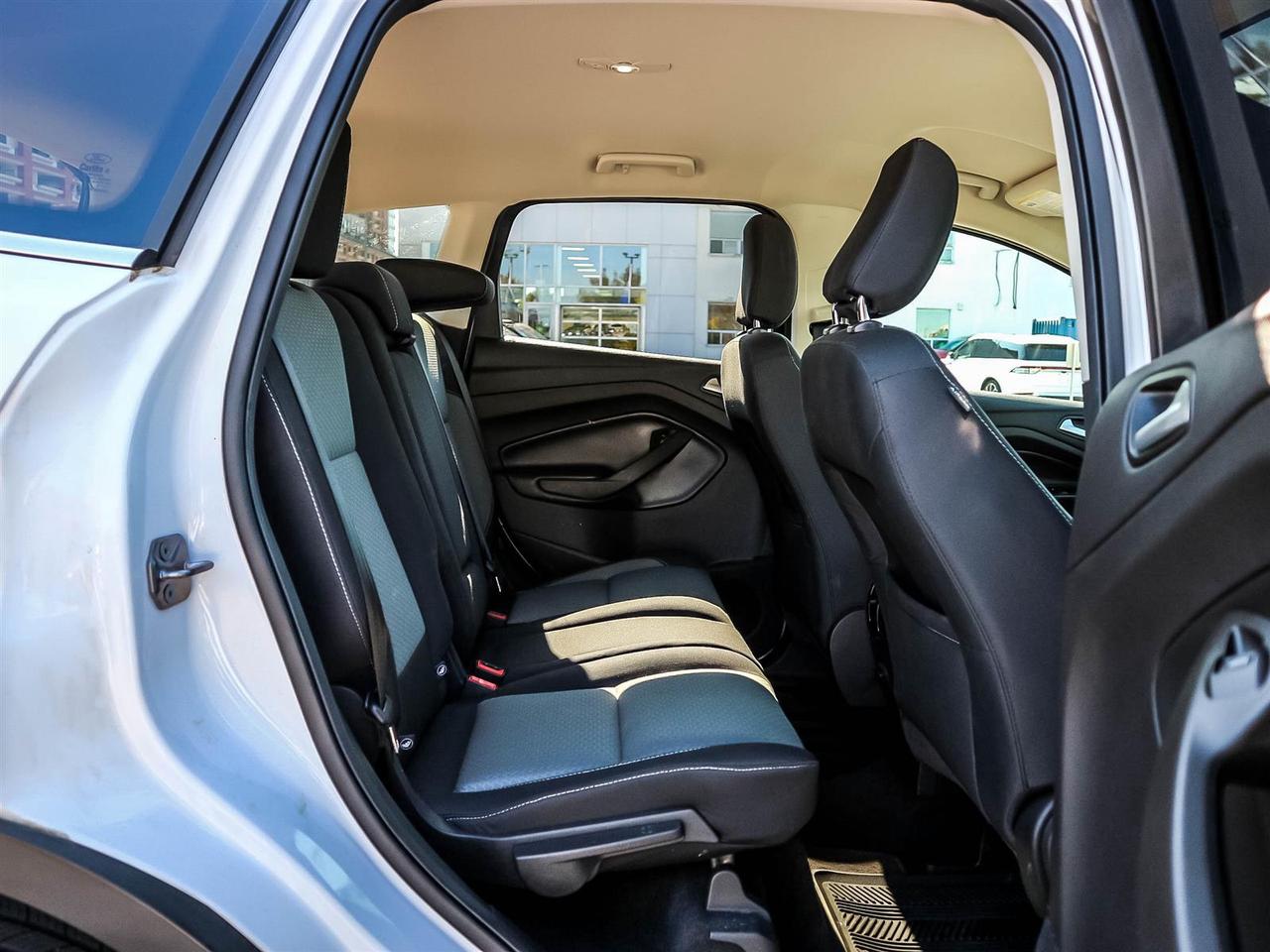 2018 Ford Escape SE,AWD,REAR CAM,BLUETOOTH,ALLOYS,H SEATS,NO ACCIDENT Photo