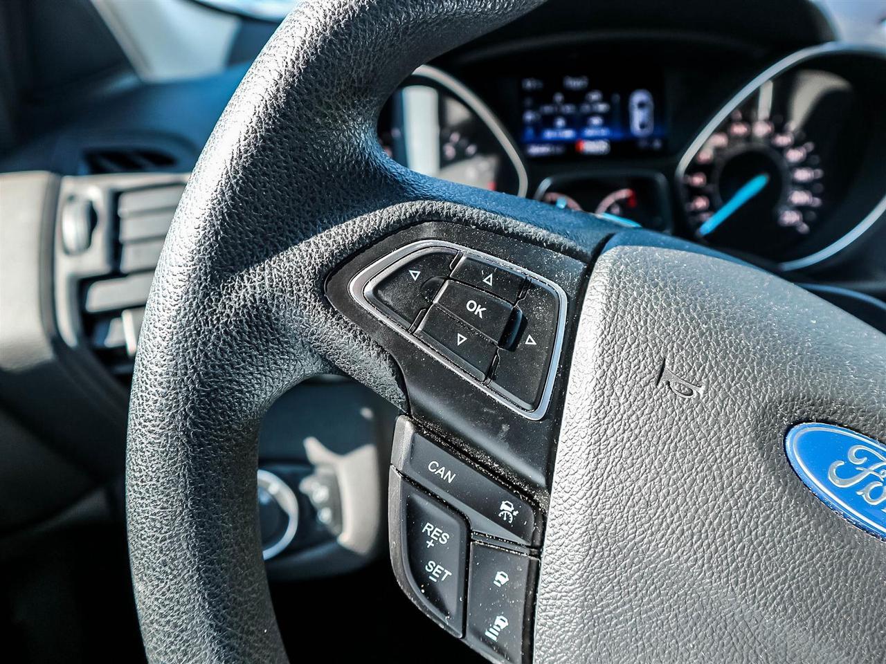 2018 Ford Escape SE,AWD,REAR CAM,BLUETOOTH,ALLOYS,H SEATS,NO ACCIDENT Photo