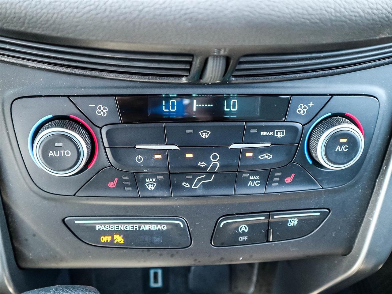 2018 Ford Escape SE,AWD,REAR CAM,BLUETOOTH,ALLOYS,H SEATS,NO ACCIDENT Photo