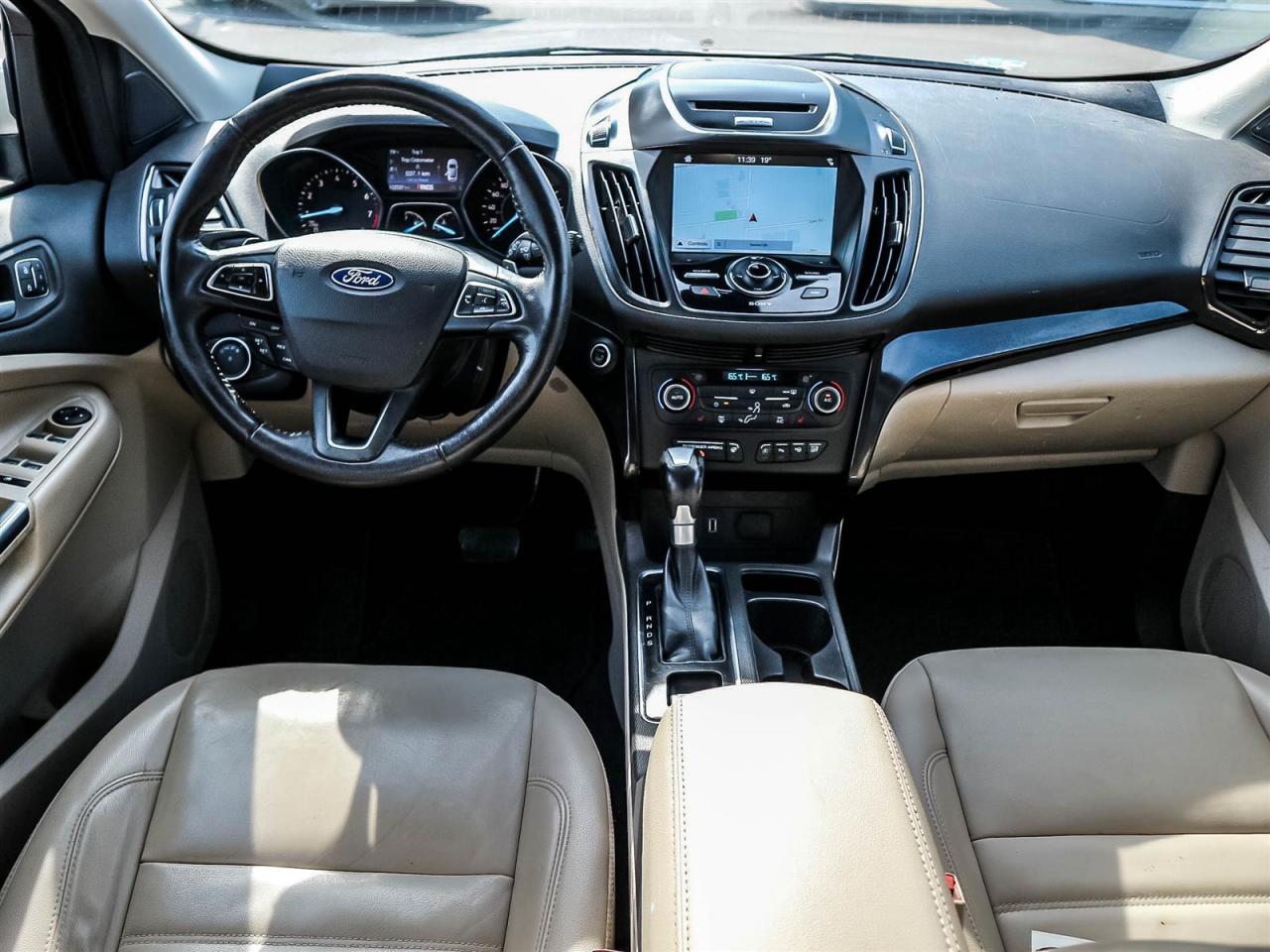 2017 Ford Escape TITANIUM AWD,NAVI,LEATHER,PANO ROOF,ALLOYS,ONE OWNER Photo