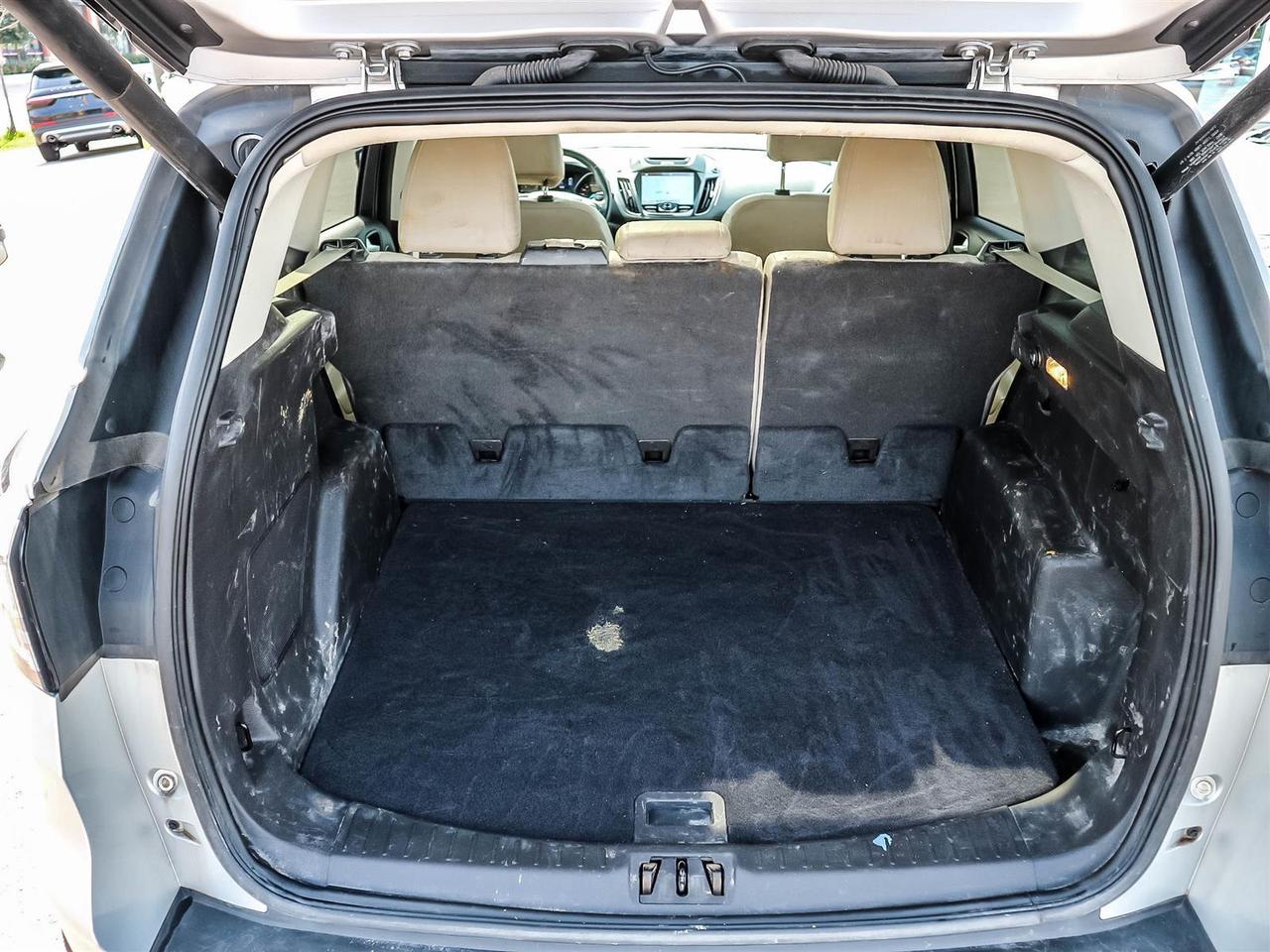 2017 Ford Escape TITANIUM AWD,NAVI,LEATHER,PANO ROOF,ALLOYS,ONE OWNER Photo