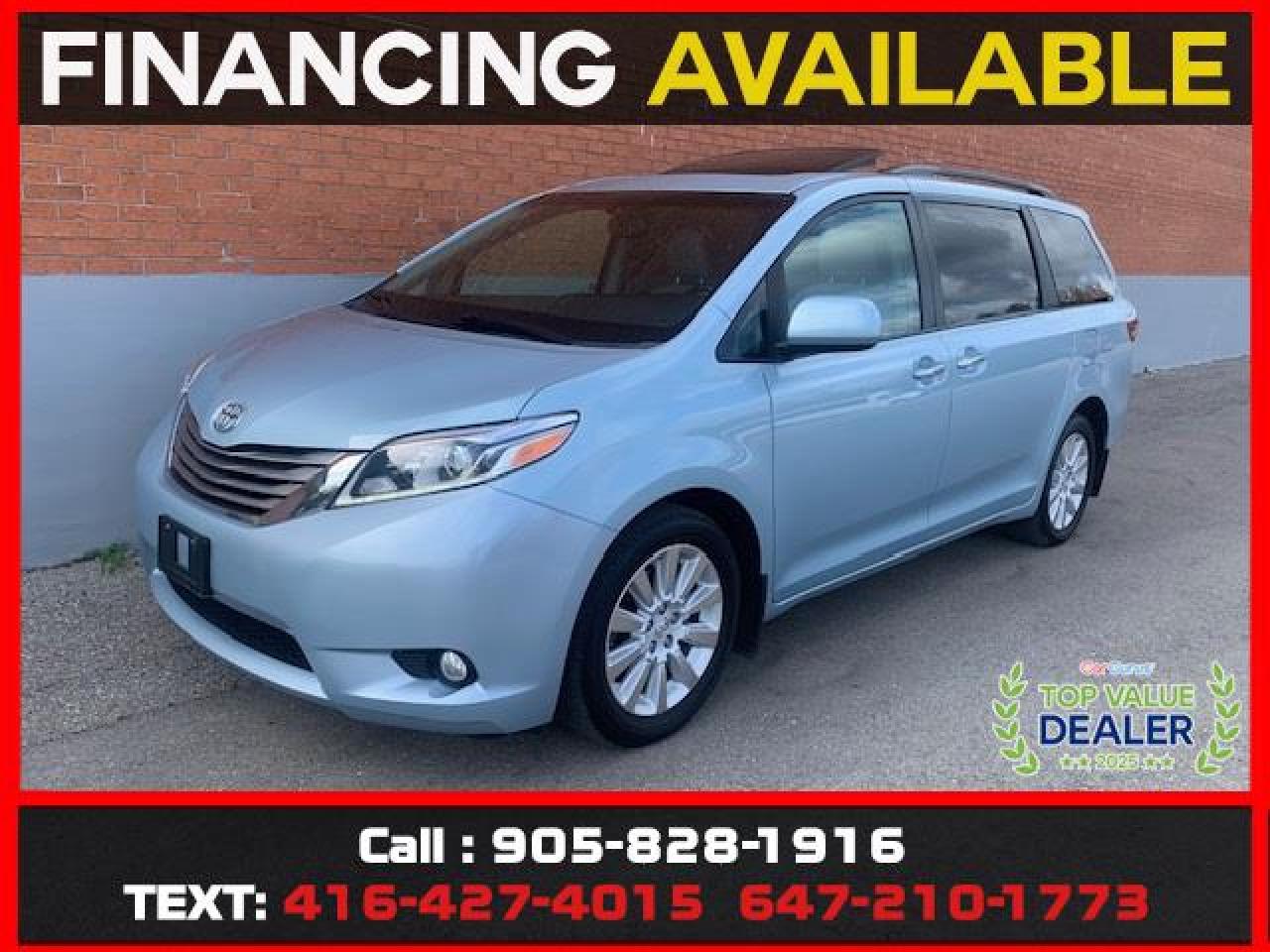 2015 Toyota Sienna XLE AWD Photo0