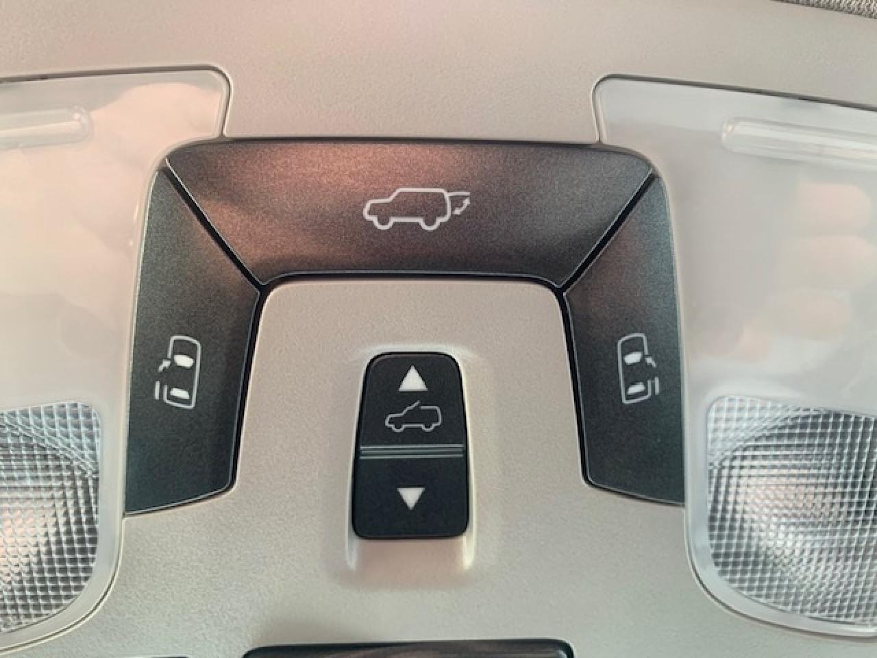 2015 Toyota Sienna XLE AWD Photo