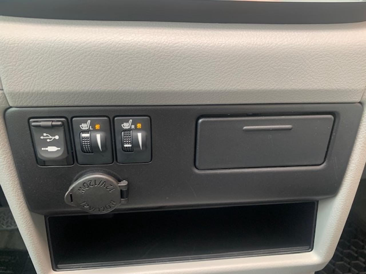 2015 Toyota Sienna XLE AWD Photo