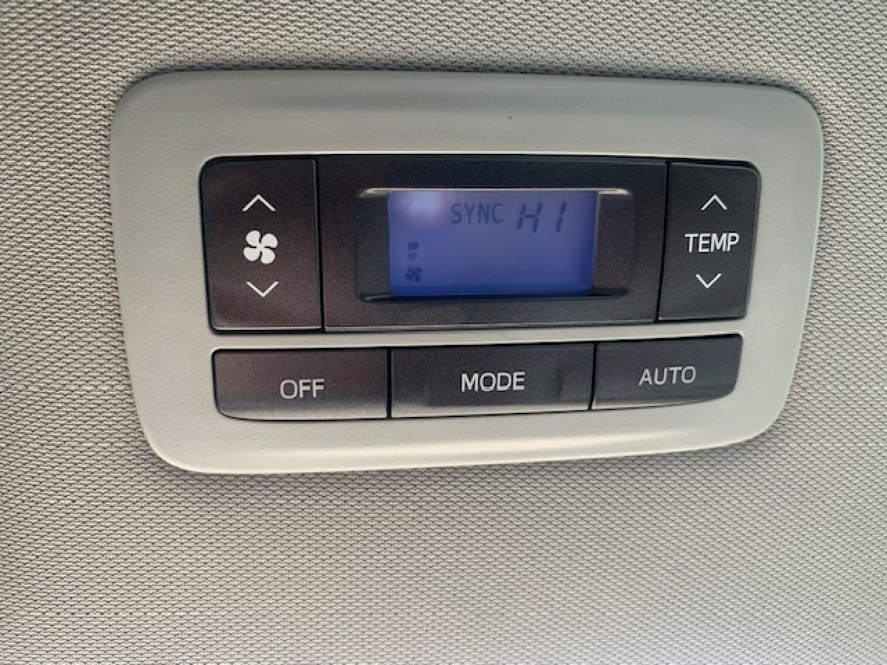 2015 Toyota Sienna XLE AWD Photo